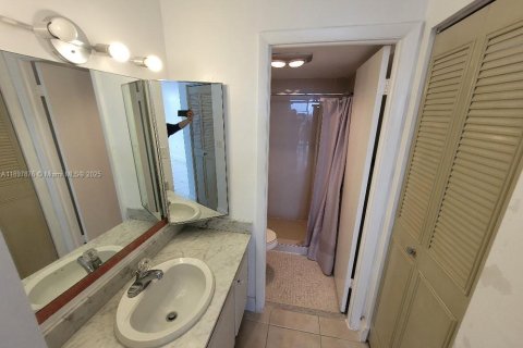 Снять в аренду кондоминиум в Майами, Флорида 1 спальня, 82.59м2, № 1949660 - фото 10