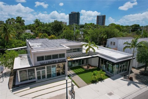 Commercial property in Miami, Florida № 1788438 - photo 8
