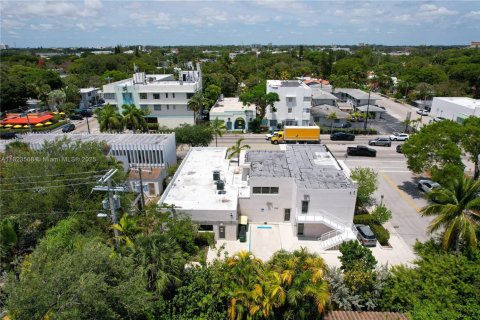 Commercial property in Miami, Florida № 1788438 - photo 11