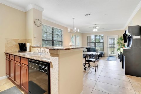 Condo in Davenport, Florida, 3 bedrooms  № 1396333 - photo 8