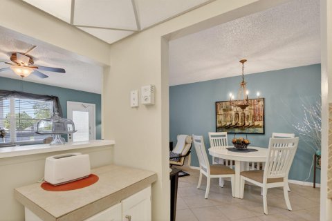 Condo in Deerfield Beach, Florida, 1 bedroom  № 2246233 - photo 17
