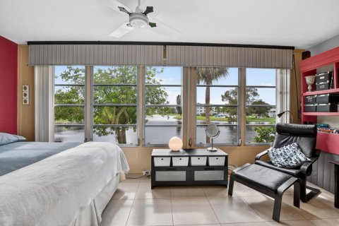 Condo in Deerfield Beach, Florida, 1 bedroom  № 2246233 - photo 7