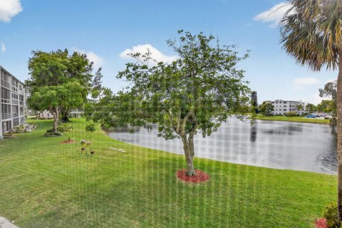 Condo in Deerfield Beach, Florida, 1 bedroom  № 2246233 - photo 25