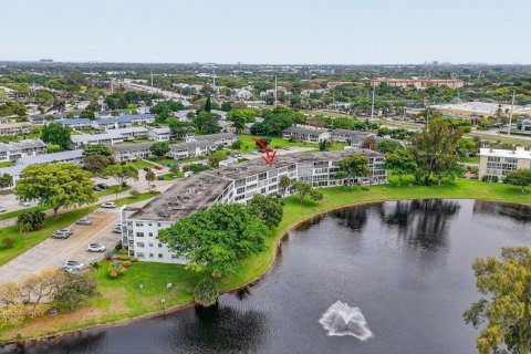 Condo in Deerfield Beach, Florida, 1 bedroom  № 2246233 - photo 30