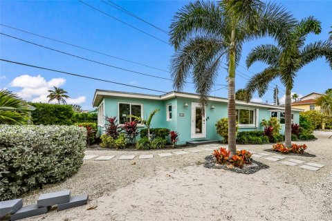 Villa ou maison à vendre à Anna Maria, Floride: 2 chambres, 123.75 m2 № 2148125 - photo 7