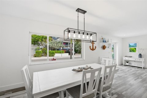 Villa ou maison à vendre à Anna Maria, Floride: 2 chambres, 123.75 m2 № 2148125 - photo 18