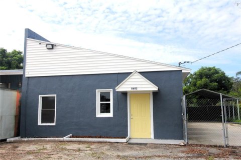 Immobilier commercial à vendre à Zephyrhills, Floride № 1570441 - photo 1
