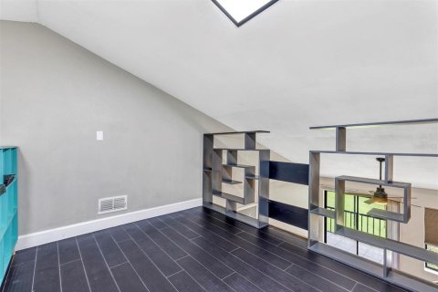 Condo in Winter Haven, Florida, 2 bedrooms  № 1846559 - photo 22