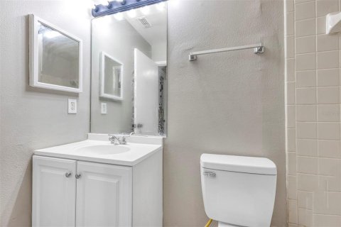 Condo in Winter Haven, Florida, 2 bedrooms  № 1846559 - photo 30