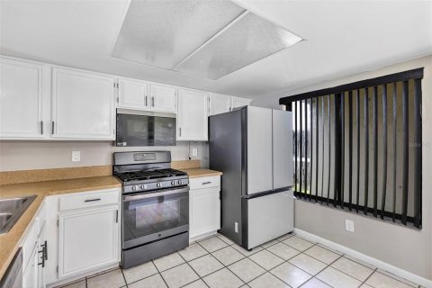 Condo in Winter Haven, Florida, 2 bedrooms  № 1846559 - photo 7