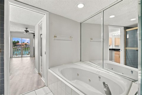 Copropriété à vendre à Tierra Verde, Floride: 2 chambres, 153.75 m2 № 2403245 - photo 28