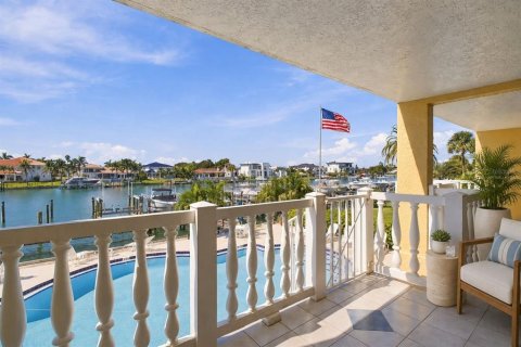Copropriété à vendre à Tierra Verde, Floride: 2 chambres, 153.75 m2 № 2403245 - photo 5