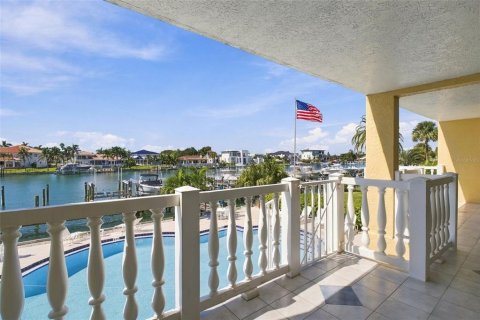 Copropriété à vendre à Tierra Verde, Floride: 2 chambres, 153.75 m2 № 2403245 - photo 6