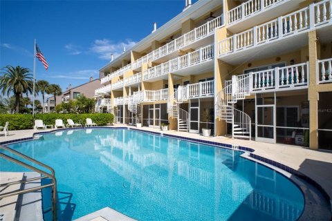 Copropriété à vendre à Tierra Verde, Floride: 2 chambres, 153.75 m2 № 2403245 - photo 7