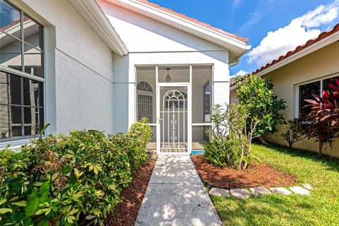 House in Sarasota, Florida 2 bedrooms, 135.17 sq.m. № 1829408 - photo 4