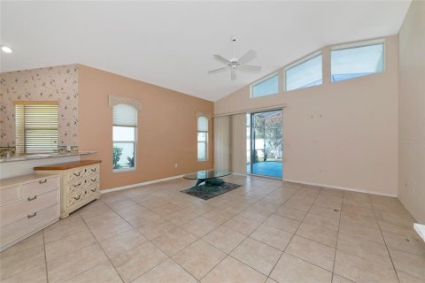 House in Sarasota, Florida 2 bedrooms, 135.17 sq.m. № 1829408 - photo 8