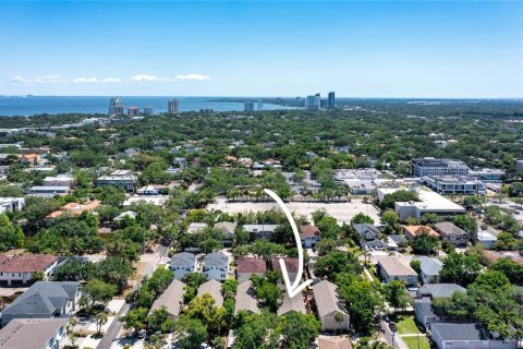 Adosado en venta en Tampa, Florida, 2 dormitorios, 104.24 m2 № 1840370 - foto 18
