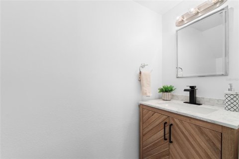 Adosado en venta en Tampa, Florida, 2 dormitorios, 104.24 m2 № 1840370 - foto 7