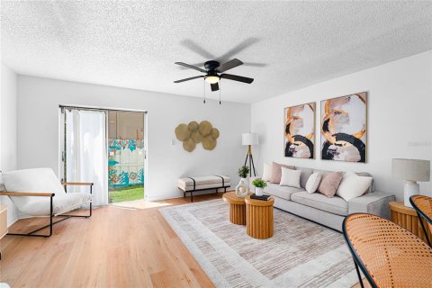 Adosado en venta en Tampa, Florida, 2 dormitorios, 104.24 m2 № 1840370 - foto 25