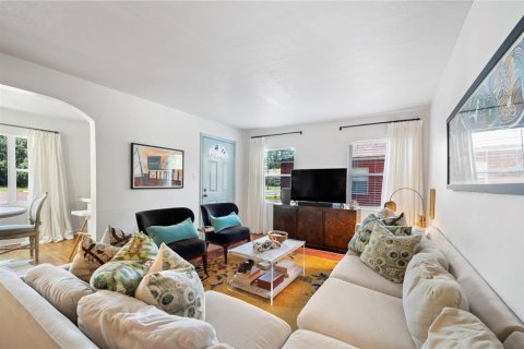 Casa en venta en Lakeland, Florida, 3 dormitorios, 127.55 m2 № 1725223 - foto 7
