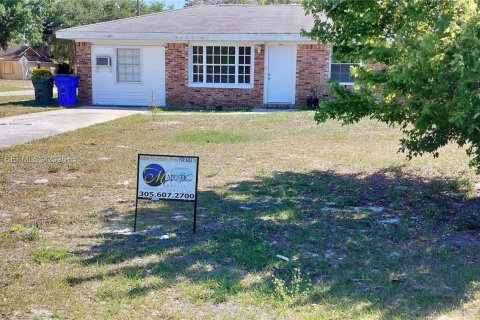 Villa ou maison à Lake Placid, Floride 3 chambres № 2072806