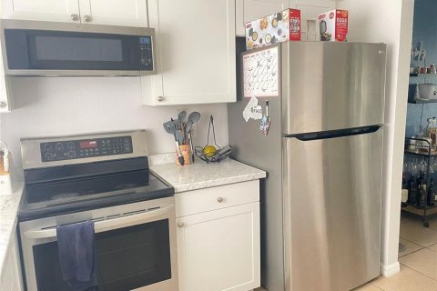 Condominio en alquiler en Orlando, Florida, 2 dormitorios, 112.23 m2 № 1888703 - foto 10