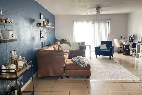 Condominio en alquiler en Orlando, Florida, 2 dormitorios, 112.23 m2 № 1888703 - foto 5