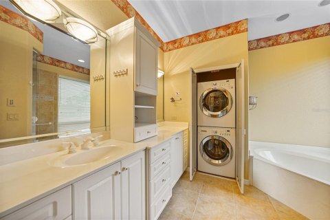 House in Punta Gorda, Florida 3 bedrooms, 242.01 sq.m. № 1910895 - photo 23