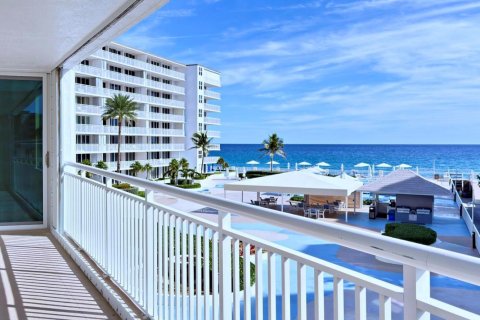 Condo in South Palm Beach, Florida, 2 bedrooms № 2268501