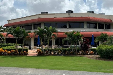 Condominio en venta en Pembroke Pines, Florida, 2 dormitorios, 108.7 m2 № 2077059 - foto 13