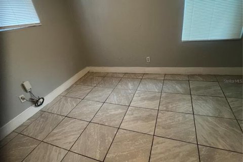 Apartment in Saint Petersburg, Florida 2 bedrooms, 83.61 sq.m. № 1905060 - photo 8