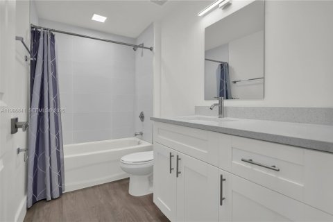 Apartamento en alquiler en Miami, Florida, 1 dormitorio, 38.09 m2 № 2060914 - foto 9