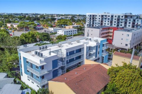 Apartamento en alquiler en Miami, Florida, 1 dormitorio, 38.09 m2 № 2060914 - foto 17