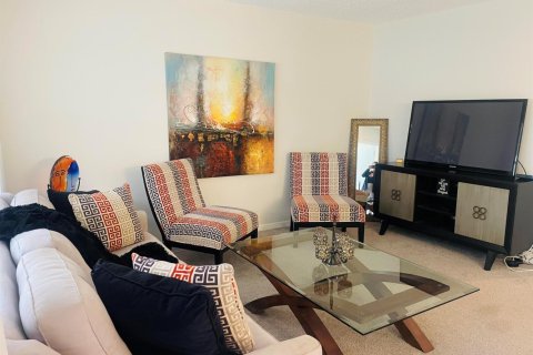 Condo in Boynton Beach, Florida, 2 bedrooms № 2246353 - photo 2