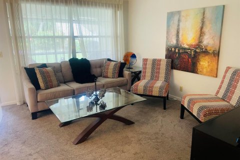 Condo in Boynton Beach, Florida, 2 bedrooms № 2246353 - photo 3