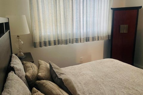 Condo in Boynton Beach, Florida, 2 bedrooms № 2246353 - photo 8