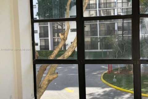 Condominio en alquiler en Sunny Isles Beach, Florida, 1 dormitorio, 71.26 m2 № 1986589 - foto 15