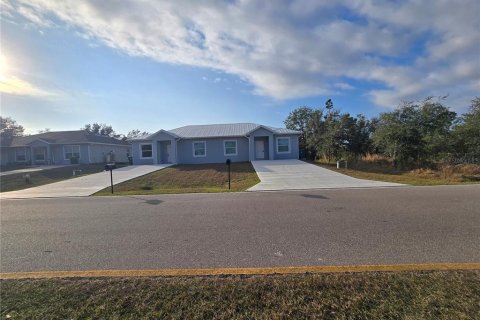 Apartamento en Punta Gorda, Florida 2 dormitorios, 97.08 m2 № 2114786