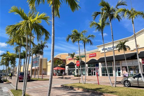 Condominio en venta en Hallandale Beach, Florida, 1 dormitorio, 76.18 m2 № 1978532 - foto 25