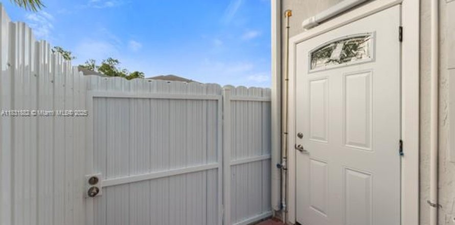 Immobilier commercial à Homestead, Floride 1 chambre, 236.34 m2 № 1818410