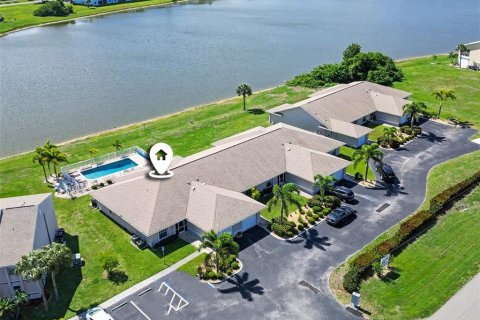 Casa en Punta Gorda, Florida 2 dormitorios, 116.87 m2 № 2104627
