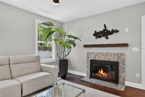 Villa ou maison à vendre à Mount Dora, Floride: 4 chambres, 208.19 m2 № 2138766 - photo 8