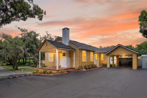 Villa ou maison à vendre à Mount Dora, Floride: 4 chambres, 208.19 m2 № 2138766 - photo 2