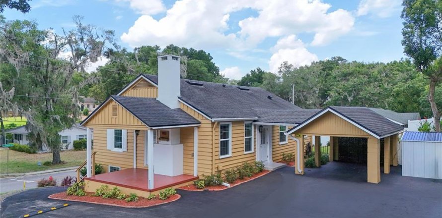 Villa ou maison à Mount Dora, Floride 4 chambres, 208.19 m2 № 2138766