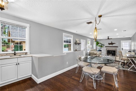 Villa ou maison à vendre à Mount Dora, Floride: 4 chambres, 208.19 m2 № 2138766 - photo 11