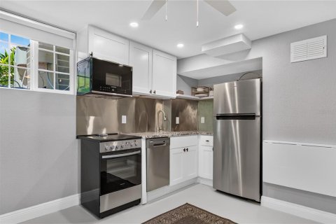 Villa ou maison à vendre à Mount Dora, Floride: 4 chambres, 208.19 m2 № 2138766 - photo 30