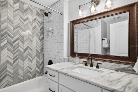 Villa ou maison à vendre à Mount Dora, Floride: 4 chambres, 208.19 m2 № 2138766 - photo 28