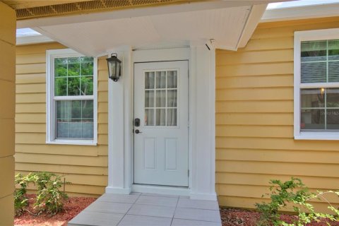 Villa ou maison à vendre à Mount Dora, Floride: 4 chambres, 208.19 m2 № 2138766 - photo 5
