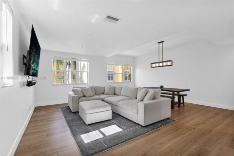 Touwnhouse à vendre à Lighthouse Point, Floride: 3 chambres, 172.24 m2 № 2017913 - photo 7