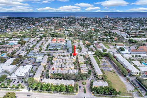 Touwnhouse à vendre à Lighthouse Point, Floride: 3 chambres, 172.24 m2 № 2017913 - photo 26